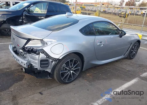 2025 Toyota Gr86 z USA, uszkodzony, nr VIN JF1ZNBB13S8759083